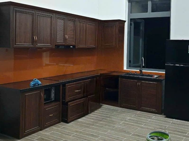 Tủ Bếp Cổ Điển