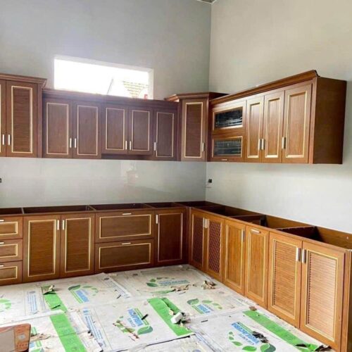 Tủ Bếp Nhôm Vân Gỗ Queen Việt