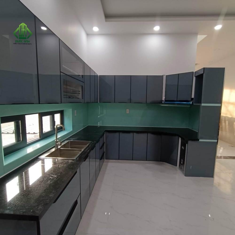 Tủ Bếp Nhôm Kính Sơn Tĩnh Điện