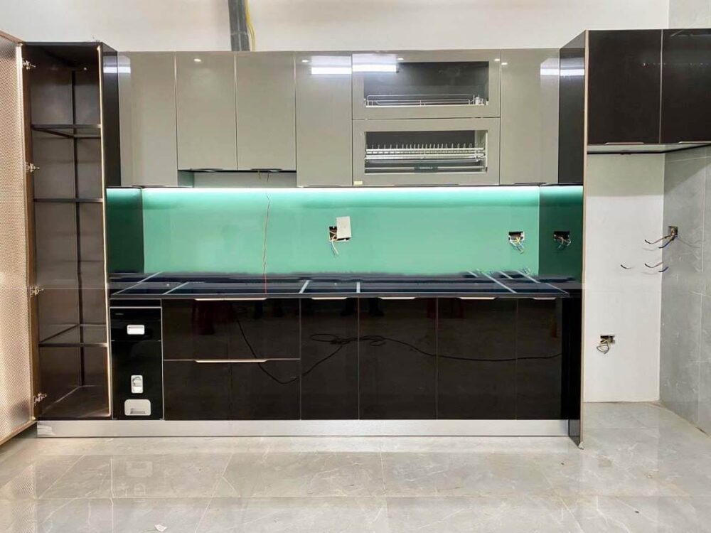 Tủ Bếp Nhôm Cánh Kính