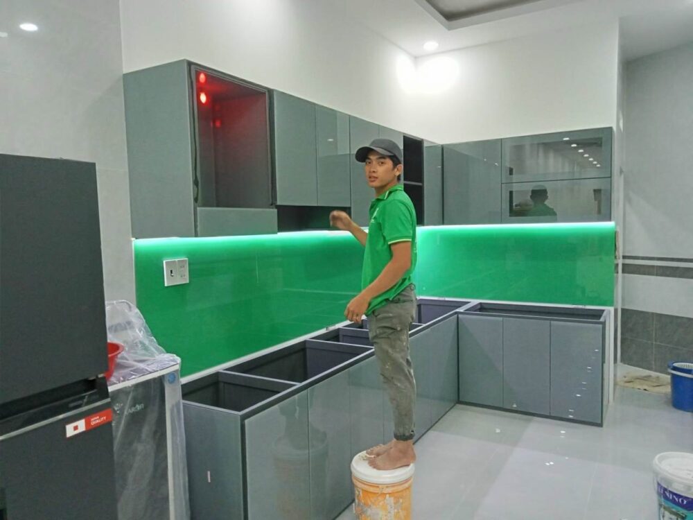  Kính Ốp Bếp